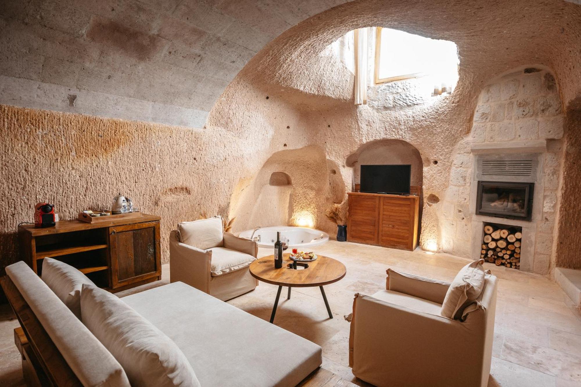 Millstone Cave Suites Hotel Uçhisar Eksteriør billede