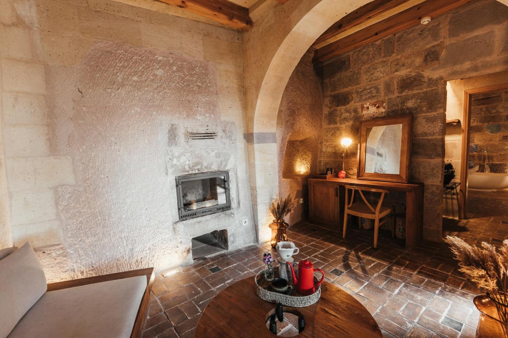 Millstone Cave Suites Hotel Uçhisar Eksteriør billede